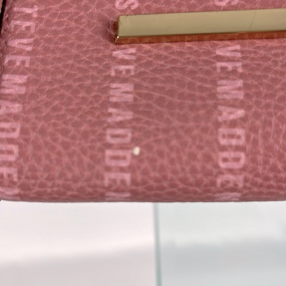 Steve Madden Large Logo Pebbled Leather Pink Tote Bag with Black Envelope Bag - Picture 6 of 14